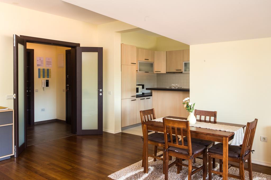 Dina Apartment